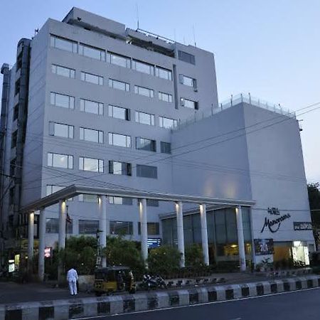 Hotel Manorama Vijayawāda Exteriér fotografie